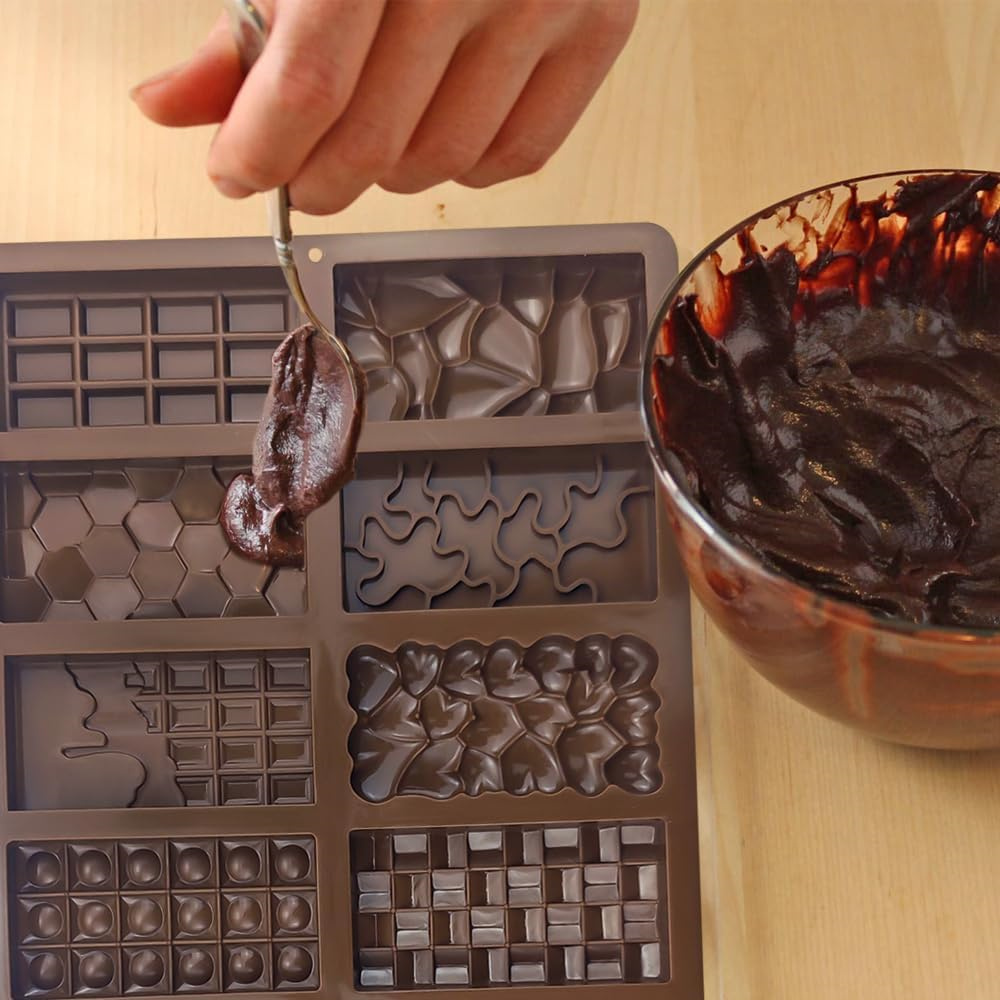 12 In 1 Chocolate Molds Dubai  – Kitchen Baking Molds recenzja i cena
